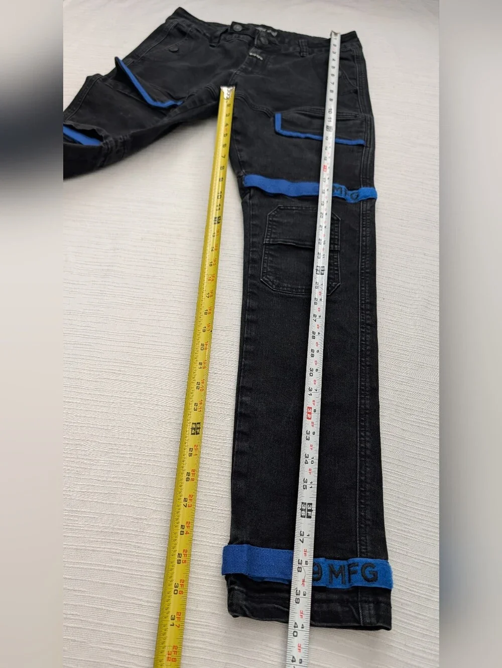 8+9 MFG Vintage Wash Black Cargo Jeans with Blue Trim Size 32